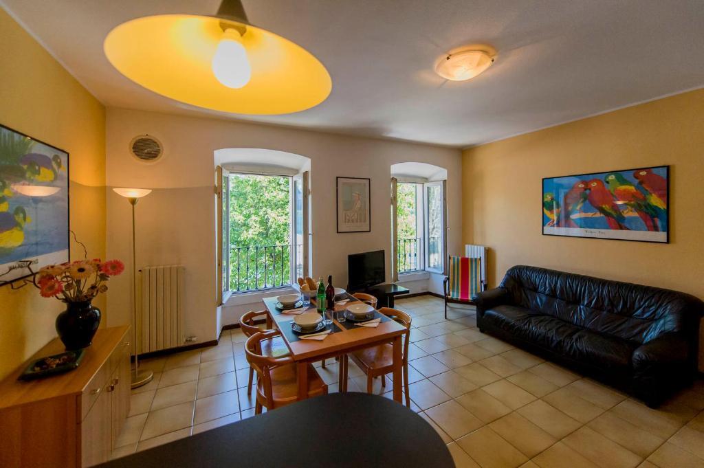 Apartmán Le Residenze Del Conte Agudio Malgrate Pokoj fotografie