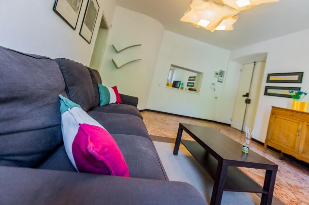 Apartmán Le Residenze Del Conte Agudio Malgrate Pokoj fotografie